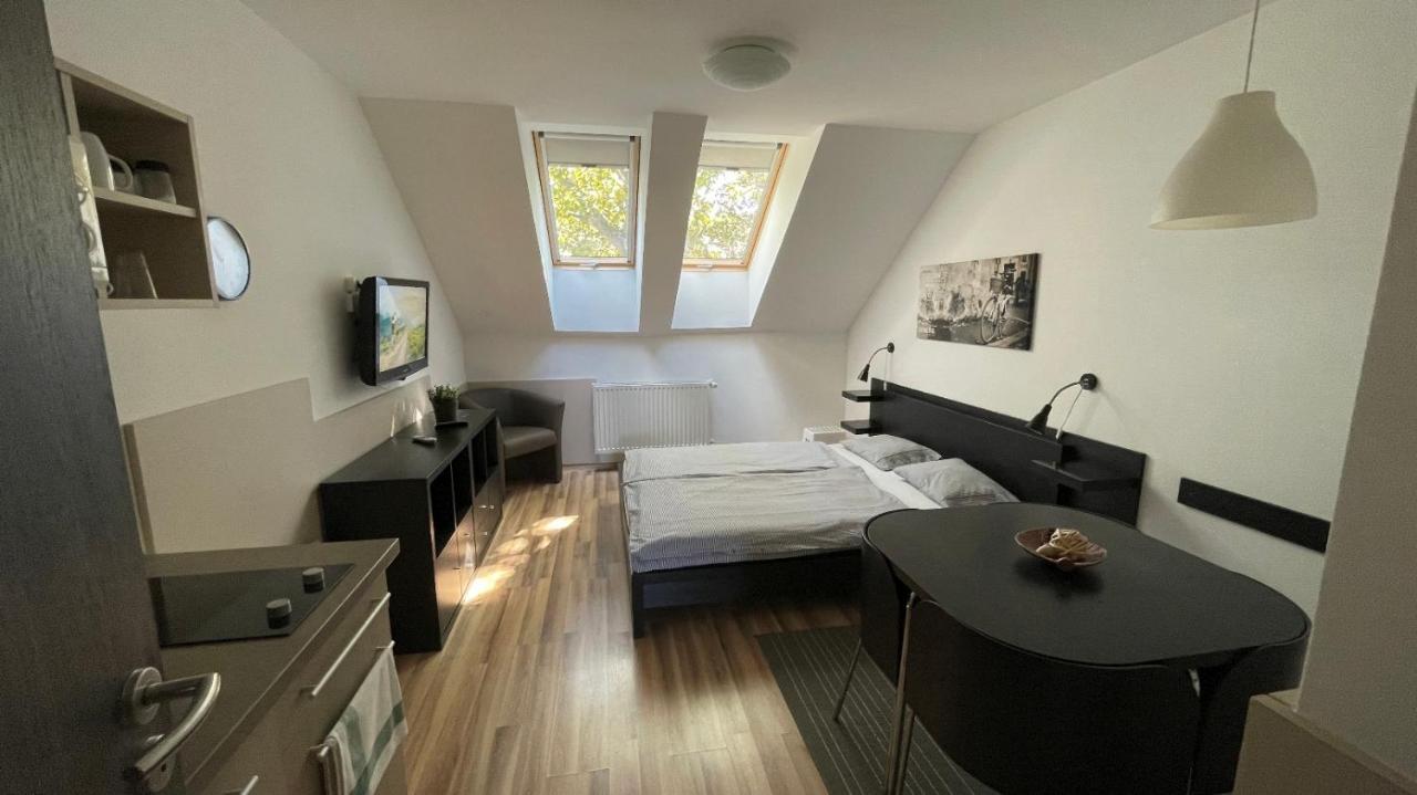 Benevia Apartments Печ Екстер'єр фото