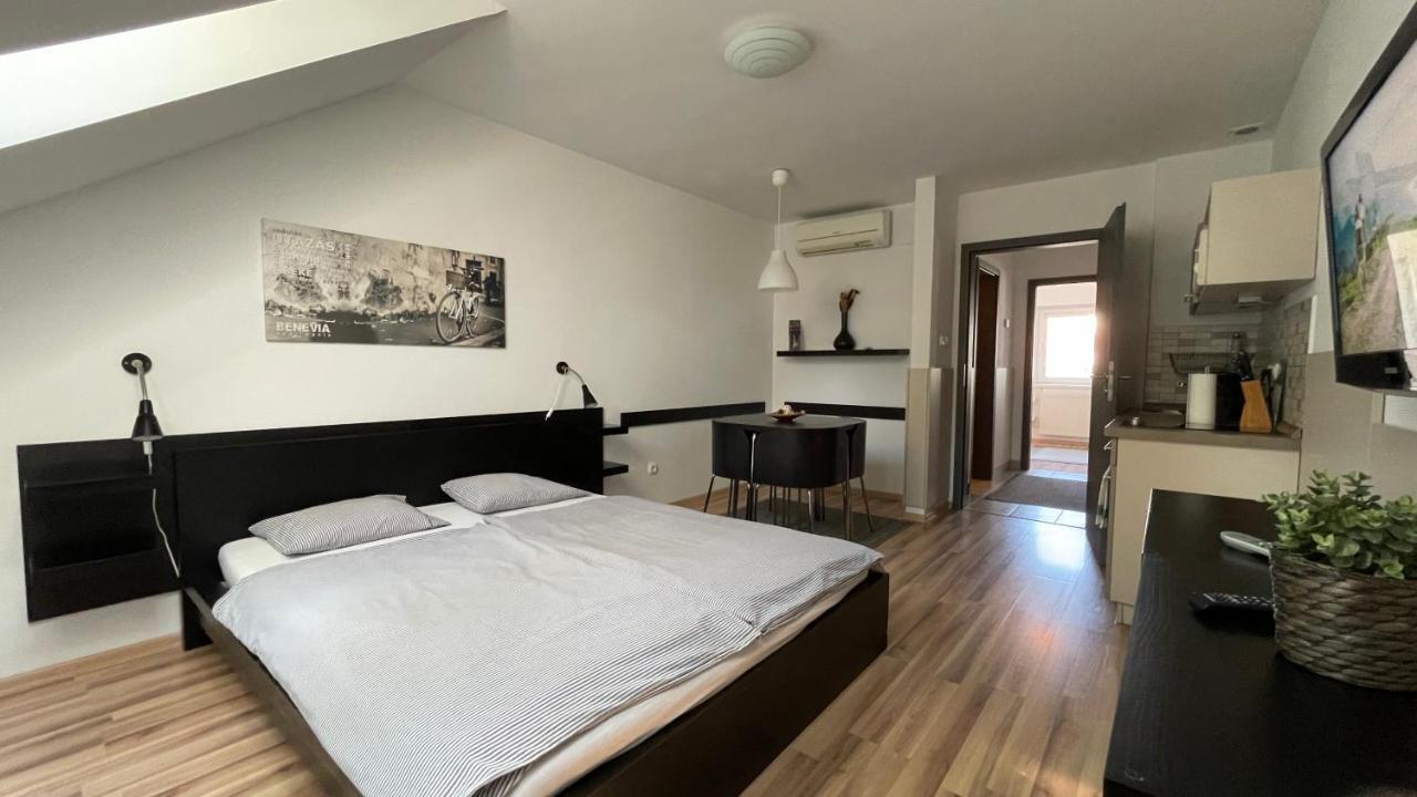 Benevia Apartments Печ Екстер'єр фото